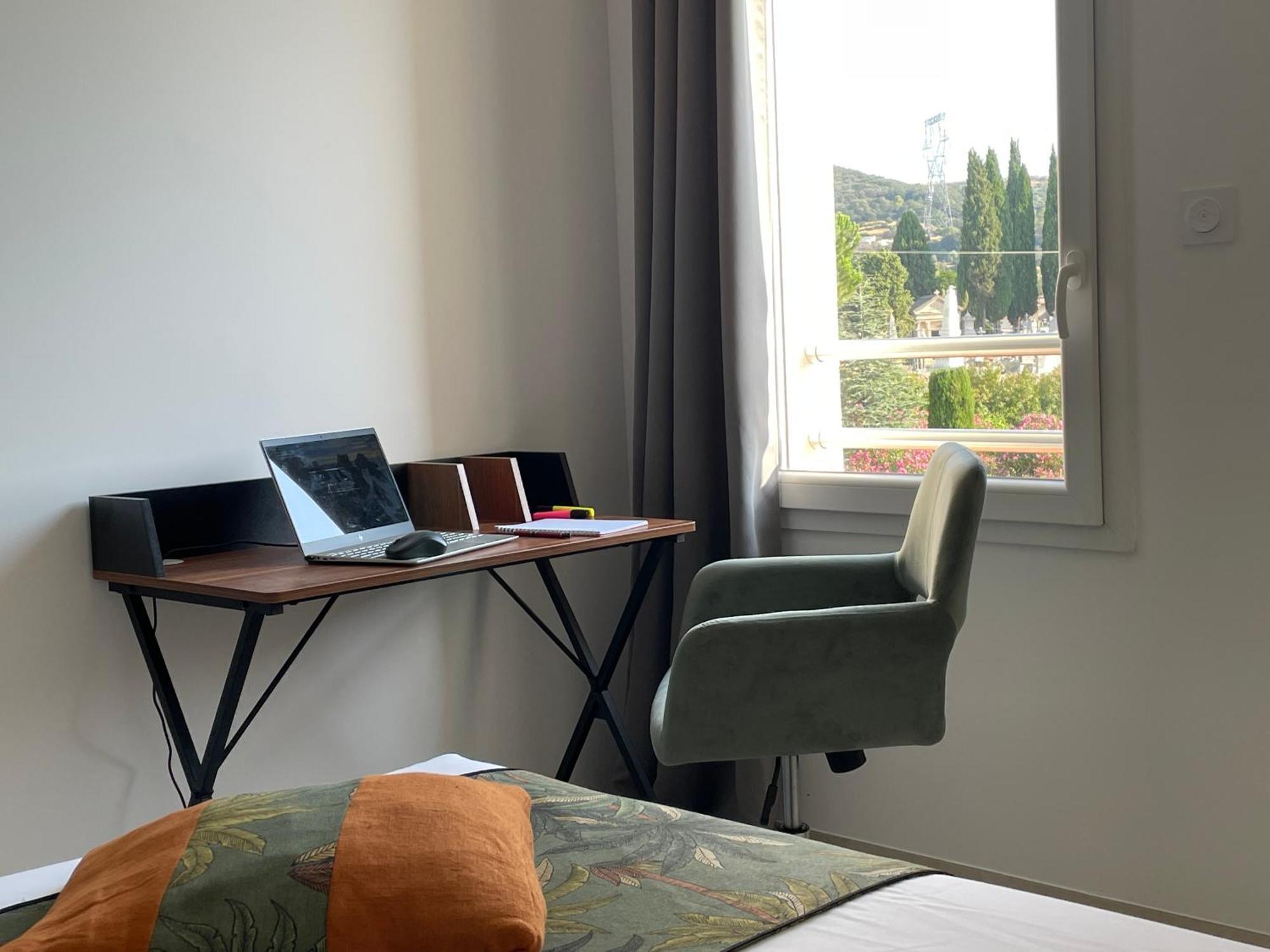 Val Des Bruyeres - Gite 15Mn Pezenas Avec Terrasse Et Cour Close - Parking Privatif Securise - Wifi Ftth Gratuit Neffies Zewnętrze zdjęcie